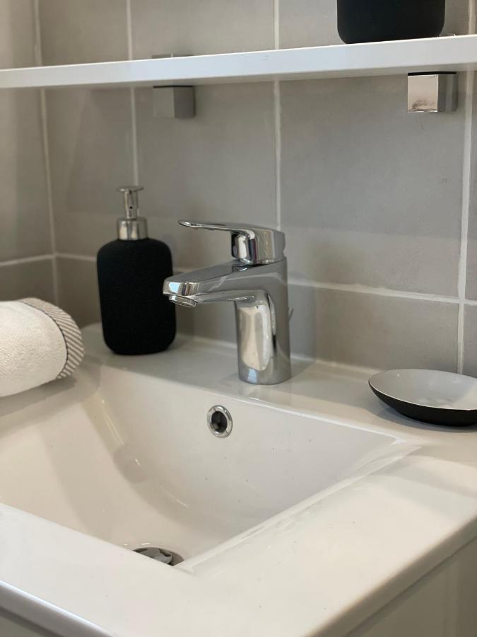 Bel appartement T3 rénové avec cour intérieure - Villa Marie Bagnères-de-Luchon Esterno foto