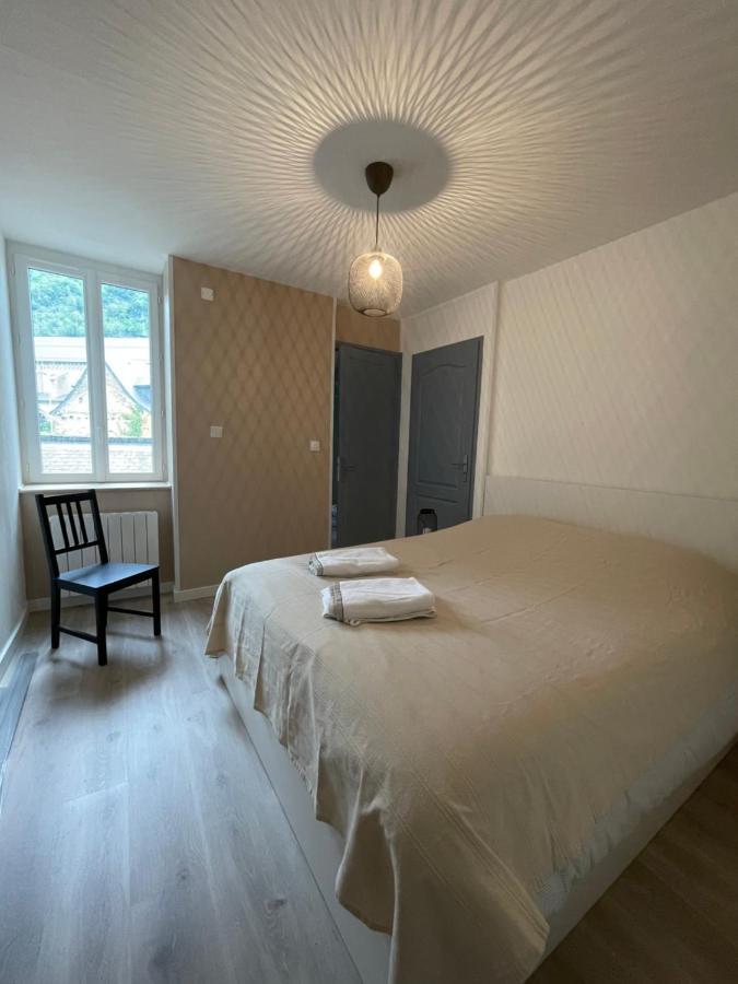 Bel appartement T3 rénové avec cour intérieure - Villa Marie Bagnères-de-Luchon Esterno foto