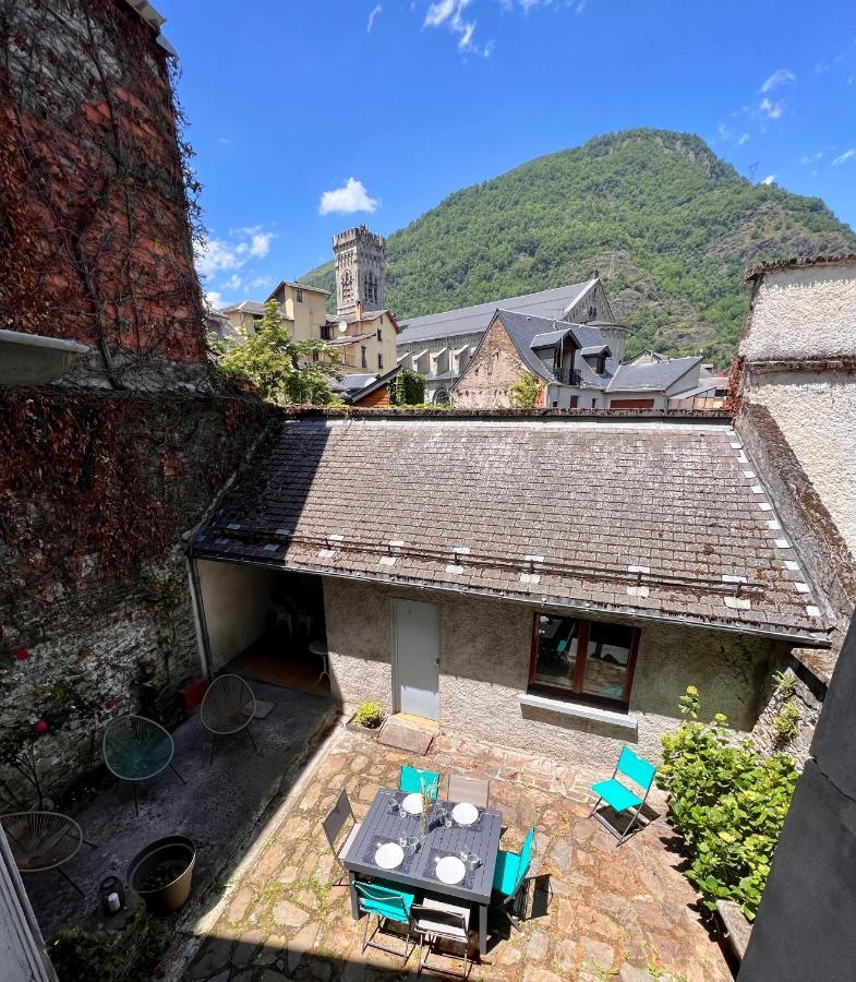 Bel appartement T3 rénové avec cour intérieure - Villa Marie Bagnères-de-Luchon Esterno foto